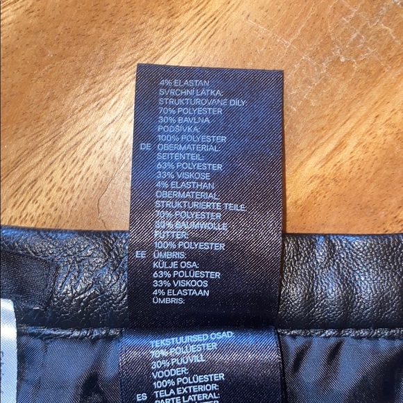 🖤 H&M Black & Cream Mini Skirt - Picture 6 of 6